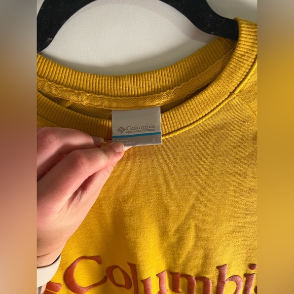 Columbia Crewneck Sweatshirt - Picture 4 of 5